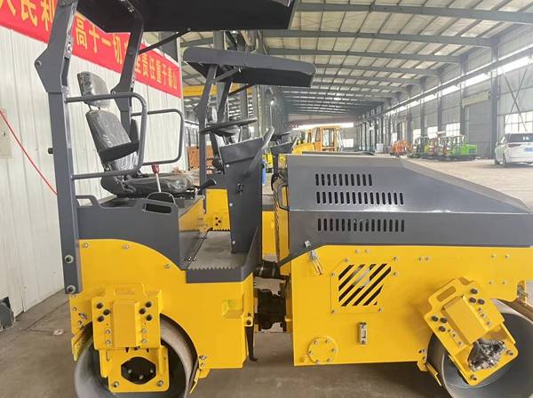 柴油小型压路机